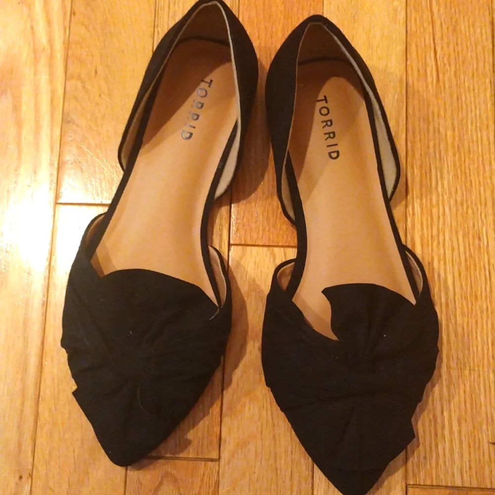 -- Torrid faux black suede big bow D'orsay rubber sole flats